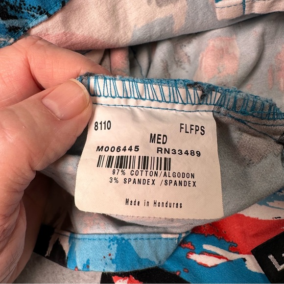 Landau Women's M Floral Scrub Top - Blue and Red - Picture 7 of 8